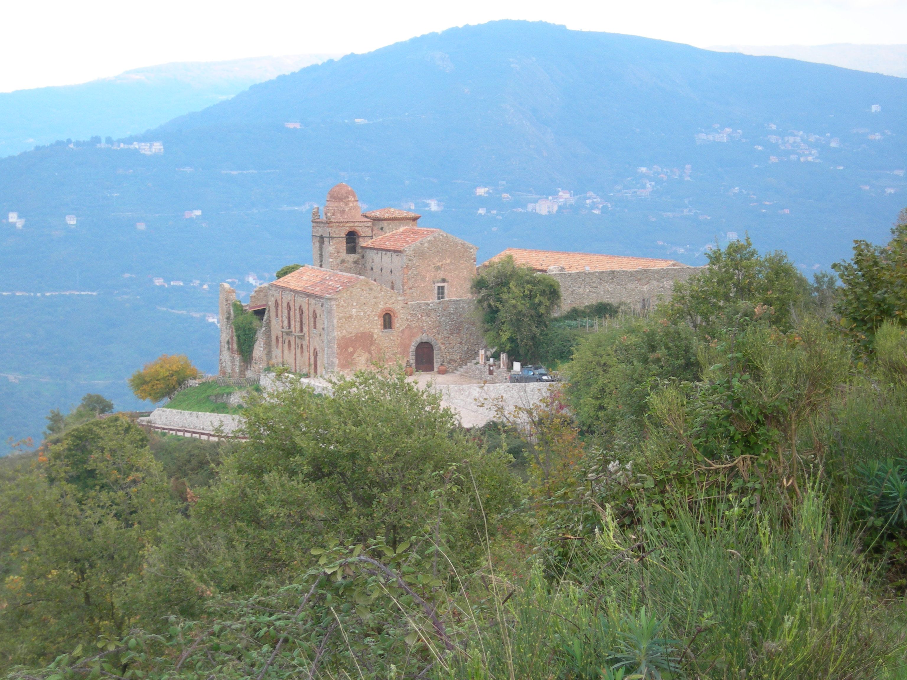 Abbazia di S. Filippo di Fragalà Abbazia di S. Filippo di Fragalà