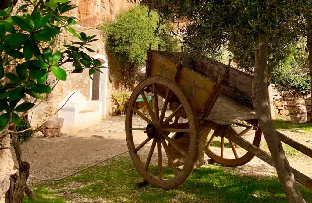 Sicilian cart