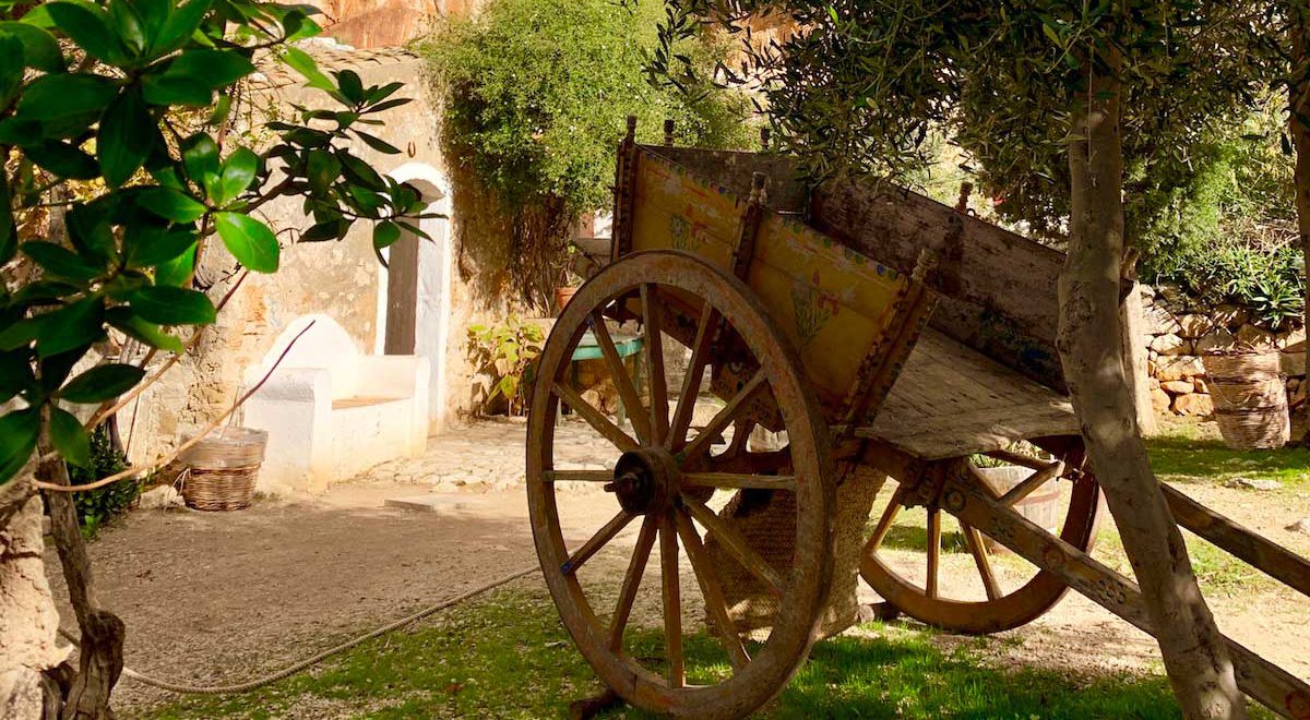 Sicilian cart