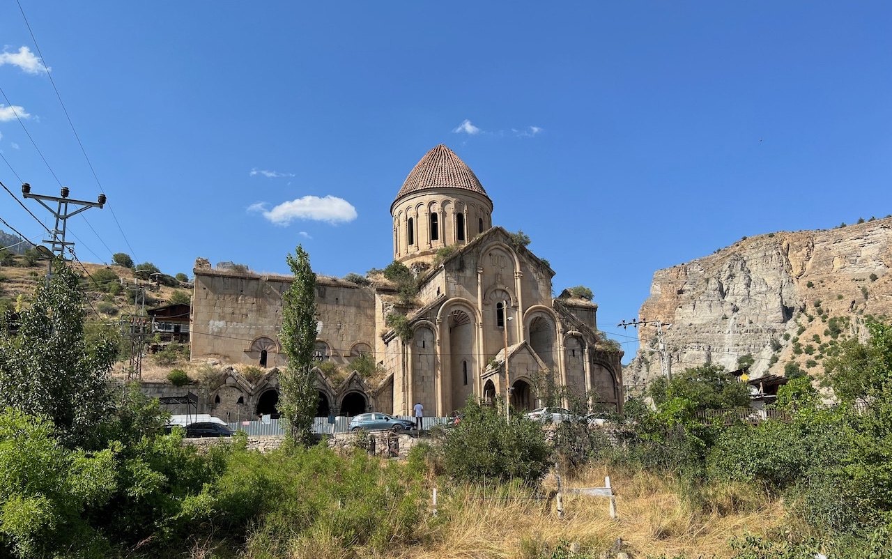 Öşvank monastery
