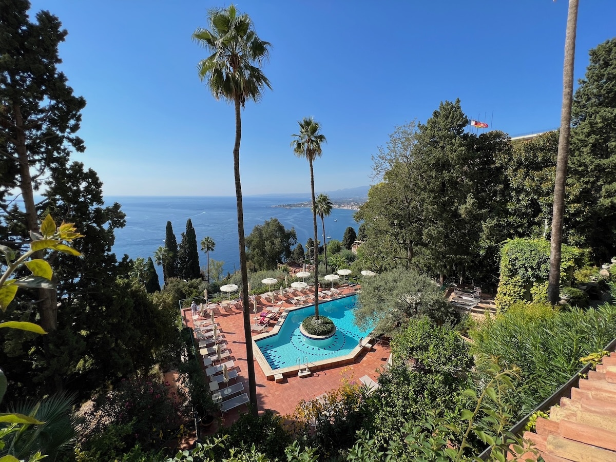 Hotel Swimming Pool Taormina